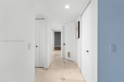 Condo in Aventura, Florida, 3 bedrooms  № 1996230 - photo 23