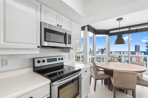 Condo in Aventura, Florida, 3 bedrooms  № 1996230 - photo 12