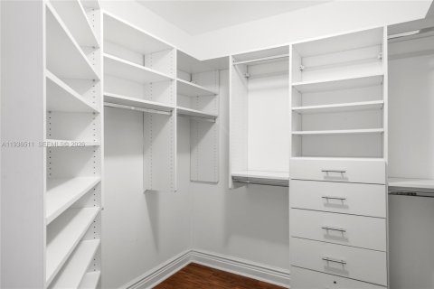 Condo in Aventura, Florida, 3 bedrooms  № 1996230 - photo 18