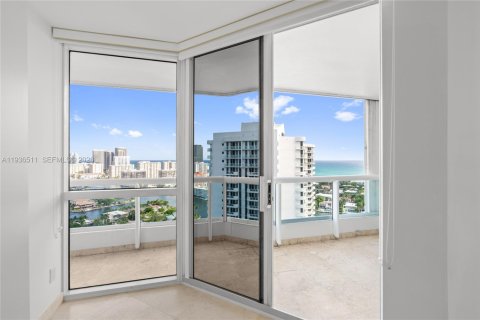Condo in Aventura, Florida, 3 bedrooms  № 1996230 - photo 29