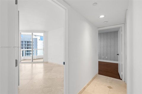 Condo in Aventura, Florida, 3 bedrooms  № 1996230 - photo 25
