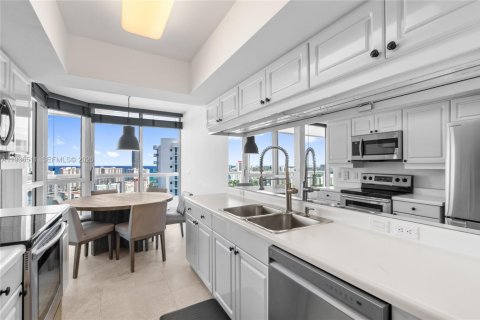 Condo in Aventura, Florida, 3 bedrooms  № 1996230 - photo 13