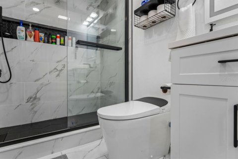 Villa ou maison à vendre à Oldsmar, Floride: 3 chambres, 125.14 m2 № 2401173 - photo 19