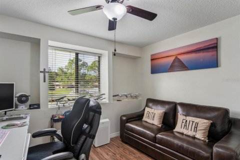 Villa ou maison à vendre à Oldsmar, Floride: 3 chambres, 125.14 m2 № 2401173 - photo 16