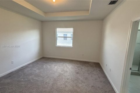 Townhouse in Homestead, Florida 4 bedrooms, 169.08 sq.m. № 2005036 - photo 9