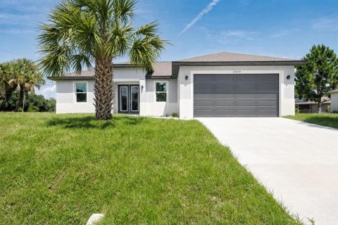 House in North Port, Florida 4 bedrooms, 153.29 sq.m. № 2239649