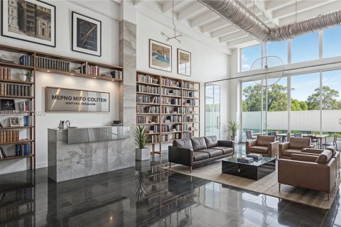 Copropriété à vendre à Miami, Floride: 1 chambre, 126.63 m2 № 2066429 - photo 2
