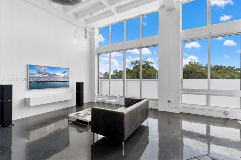Copropriété à vendre à Miami, Floride: 1 chambre, 126.63 m2 № 2066429 - photo 3