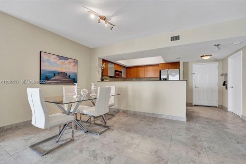Copropriété à vendre à Sunny Isles Beach, Floride: 1 chambre, 92.9 m2 № 2181231 - photo 21