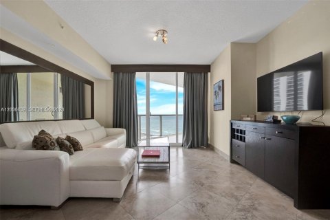 Copropriété à vendre à Sunny Isles Beach, Floride: 1 chambre, 92.9 m2 № 2181231 - photo 11