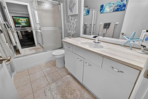 Casa en venta en Lady Lake, Florida, 2 dormitorios, 107.4 m2 № 2157729 - foto 29