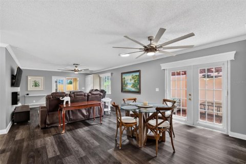 Casa en venta en Lady Lake, Florida, 2 dormitorios, 107.4 m2 № 2157729 - foto 14