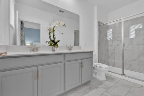 Villa ou maison à vendre à Davenport, Floride: 6 chambres, 305.74 m2 № 1759591 - photo 13