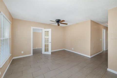 Villa ou maison à vendre à Tampa, Floride: 3 chambres, 101.64 m2 № 2401207 - photo 21