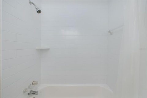 Villa ou maison à vendre à Tampa, Floride: 3 chambres, 101.64 m2 № 2401207 - photo 5