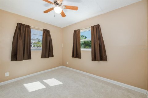 Villa ou maison à vendre à Tampa, Floride: 3 chambres, 101.64 m2 № 2401207 - photo 27