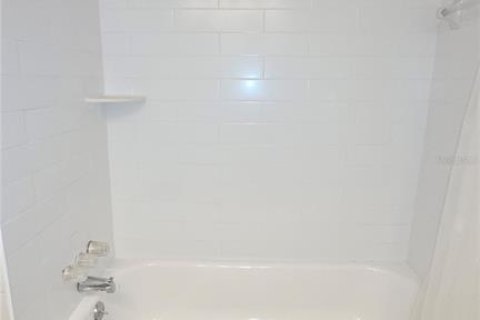 Villa ou maison à vendre à Tampa, Floride: 3 chambres, 101.64 m2 № 2401207 - photo 6