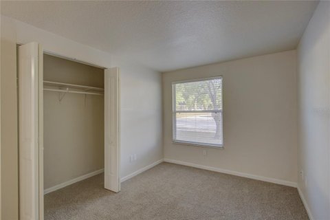 House in New Port Richey, Florida 3 bedrooms, 129.32 sq.m. № 1677680 - photo 14
