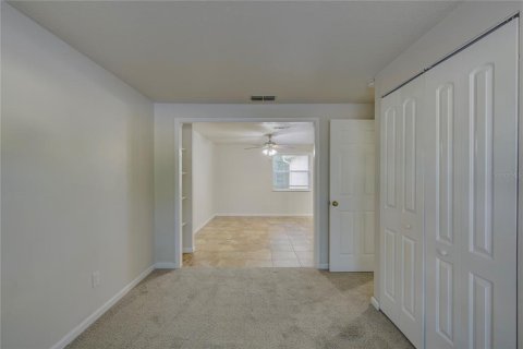 House in New Port Richey, Florida 3 bedrooms, 129.32 sq.m. № 1677680 - photo 19