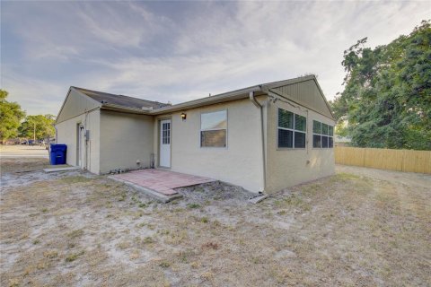 House in New Port Richey, Florida 3 bedrooms, 129.32 sq.m. № 1677680 - photo 29
