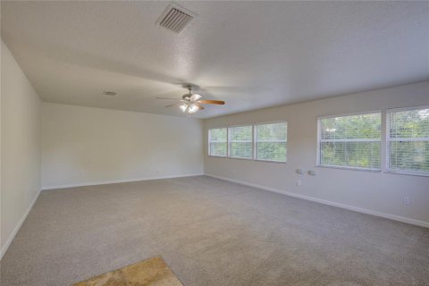 House in New Port Richey, Florida 3 bedrooms, 129.32 sq.m. № 1677680 - photo 12