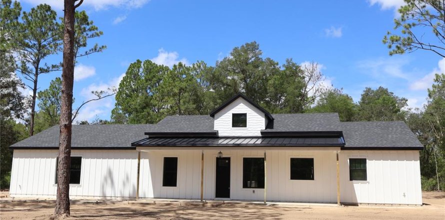 Villa ou maison à Dunnellon, Floride 3 chambres, 170.38 m2 № 1884204