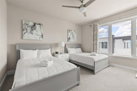 Condominio en venta en Four Corners, Florida, 5 dormitorios, 251.11 m2 № 2235920 - foto 9