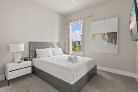 Condominio en venta en Four Corners, Florida, 5 dormitorios, 251.11 m2 № 2235920 - foto 18