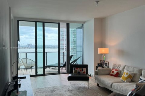 Copropriété à vendre à Miami, Floride: 2 chambres, 111.3 m2 № 1729975 - photo 2