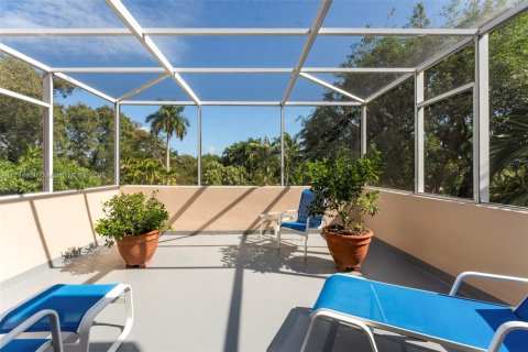 Casa en venta en Miami, Florida, 7 dormitorios, 637.5 m2 № 1711004 - foto 21