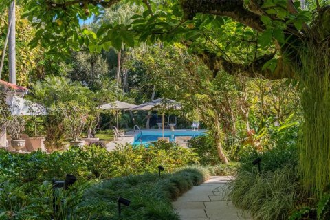 Casa en venta en Miami, Florida, 7 dormitorios, 637.5 m2 № 1711004 - foto 23