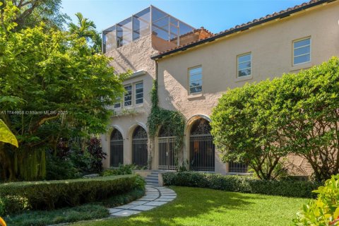 Casa en venta en Miami, Florida, 7 dormitorios, 637.5 m2 № 1711004 - foto 22