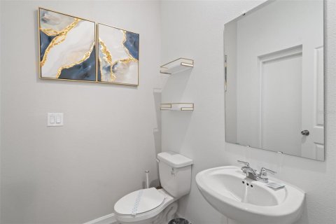 Adosado en venta en Kissimmee, Florida, 6 dormitorios, 213.12 m2 № 1869075 - foto 22