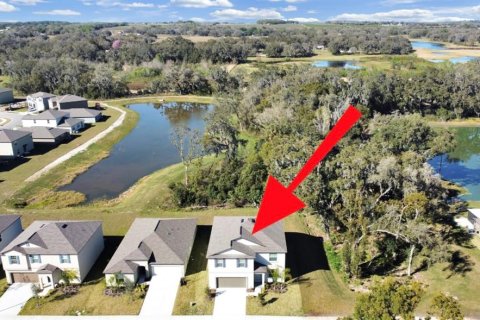 Casa en venta en Zephyrhills, Florida, 6 dormitorios, 287.25 m2 № 2334299 - foto 2