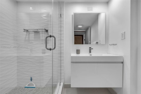 Condominio en venta en Miami Beach, Florida, 2 dormitorios, 93.37 m2 № 2091129 - foto 15