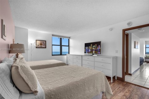 Condominio en venta en Miami Beach, Florida, 2 dormitorios, 93.37 m2 № 2091129 - foto 17