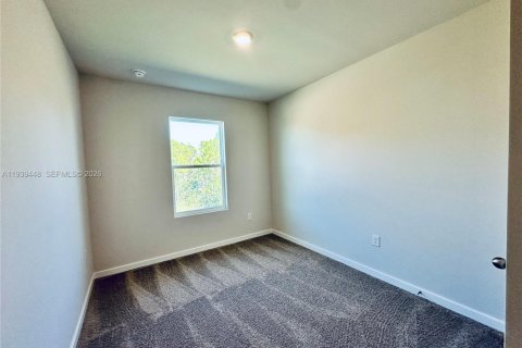 Touwnhouse à louer à Lehigh Acres, Floride: 3 chambres, 136.01 m2 № 1998366 - photo 22