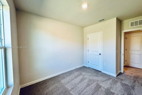 Touwnhouse à louer à Lehigh Acres, Floride: 3 chambres, 136.01 m2 № 1998366 - photo 23