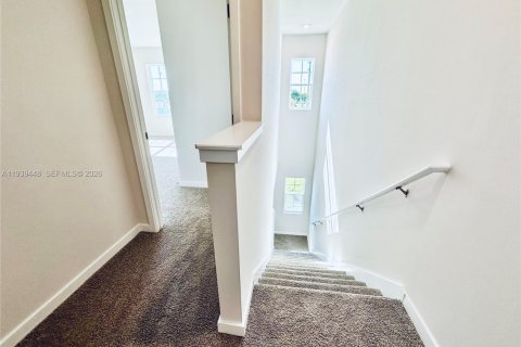 Touwnhouse à louer à Lehigh Acres, Floride: 3 chambres, 136.01 m2 № 1998366 - photo 10