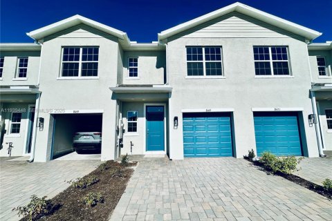 Touwnhouse à Lehigh Acres, Floride 3 chambres, 136.01 m2 № 1998366