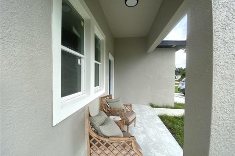 House in Sebring, Florida 3 bedrooms, 131.92 sq.m. № 1912250 - photo 4
