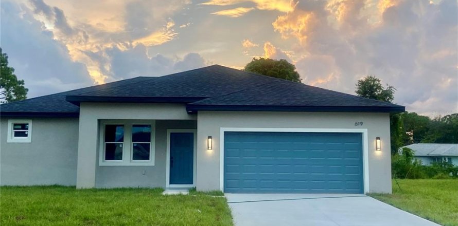 House in Sebring, Florida 3 bedrooms, 131.92 sq.m. № 1912250