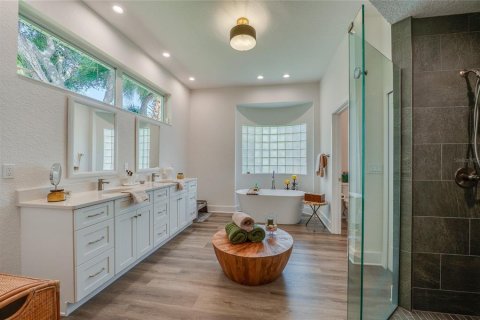 Casa en venta en Ponce Inlet, Florida, 5 dormitorios, 266.63 m2 № 2387550 - foto 9