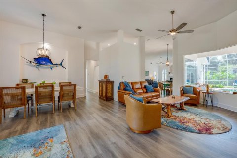 Casa en venta en Ponce Inlet, Florida, 5 dormitorios, 266.63 m2 № 2387550 - foto 6