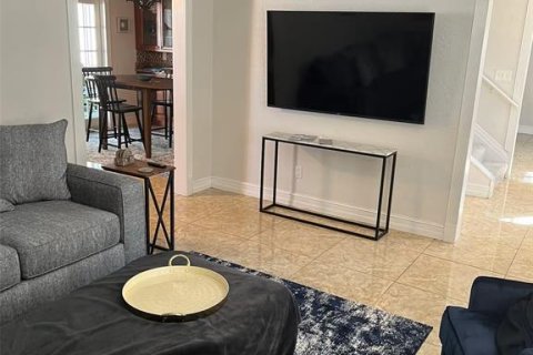Villa ou maison à vendre à Seminole, Floride: 4 chambres, 176.51 m2 № 2421587 - photo 6