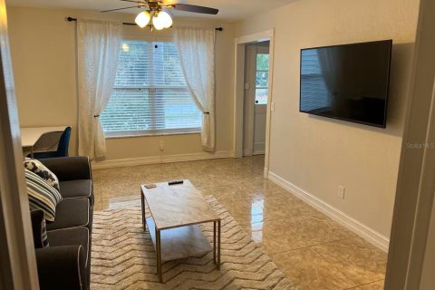 Villa ou maison à vendre à Seminole, Floride: 4 chambres, 176.51 m2 № 2421587 - photo 8
