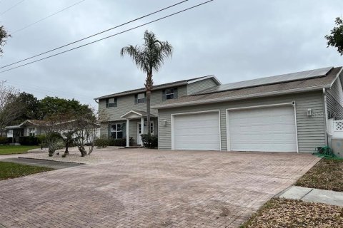 Villa ou maison à Seminole, Floride 4 chambres, 176.51 m2 № 2421587