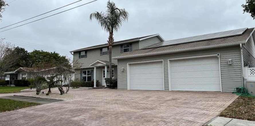 Villa ou maison à Seminole, Floride 4 chambres, 176.51 m2 № 2421587