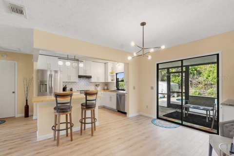 Casa en venta en St. Lucie, Florida, 3 dormitorios, 115.76 m2 № 2384276 - foto 10