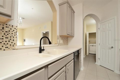 Copropriété à louer à Davenport, Floride: 2 chambres, 103.31 m2 № 1916898 - photo 4